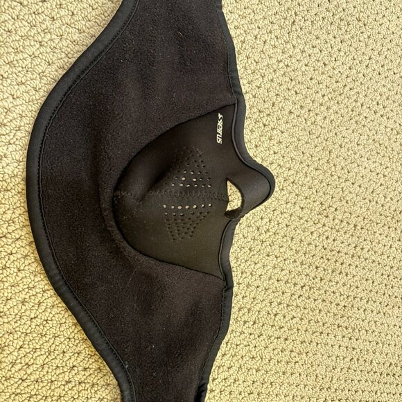 Seirus Cold Weather Face Cover Mask for Skiing - Picture 2 of 2